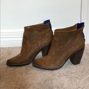 Dolce Vita Booties Size 8.5 Women’s